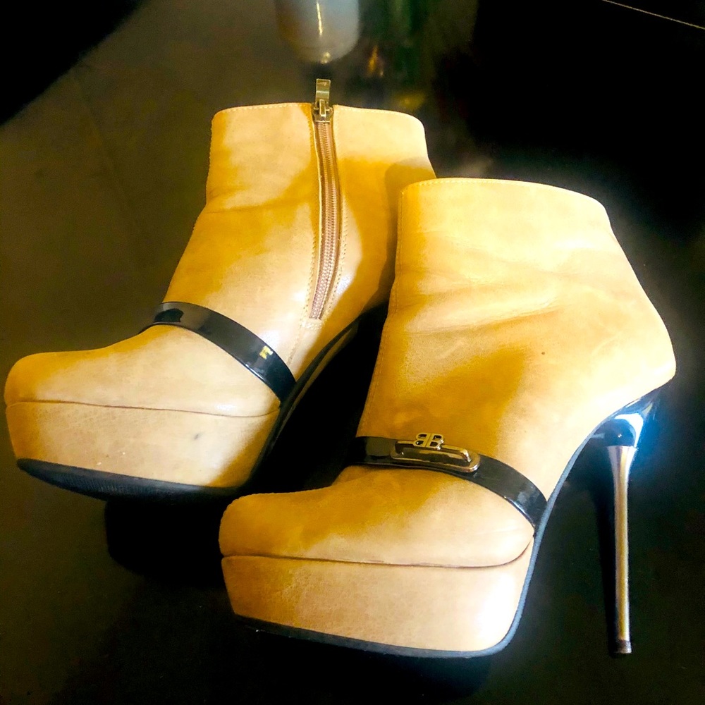 Ankle boots with high heels